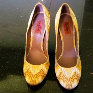 MISSONI size 39 high heel mint condition. NEVER WORN